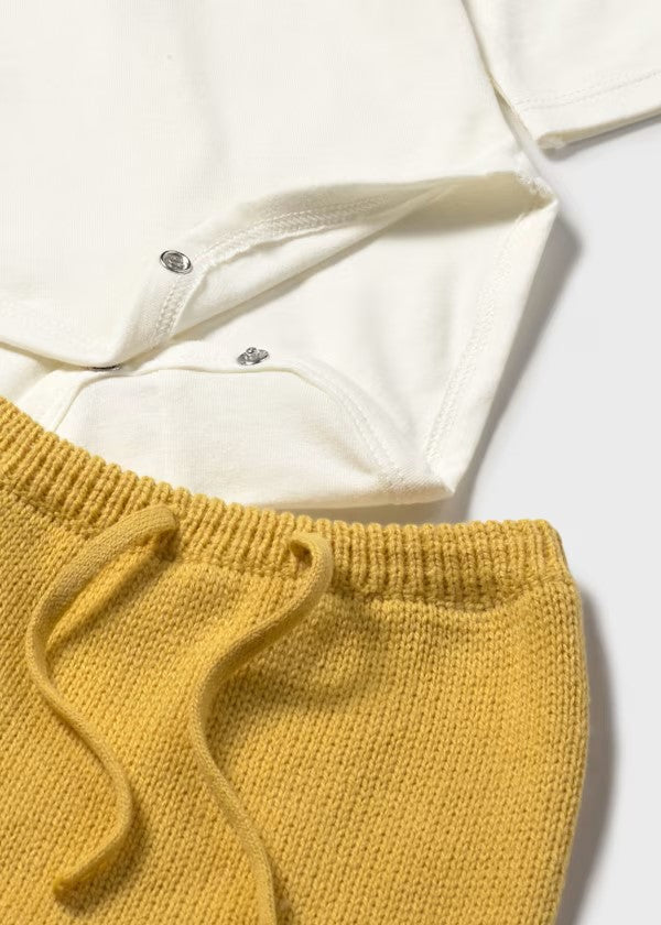 Conjunto 3 piezas polaina recién nacido Ref. 2565-016 Manzanilla