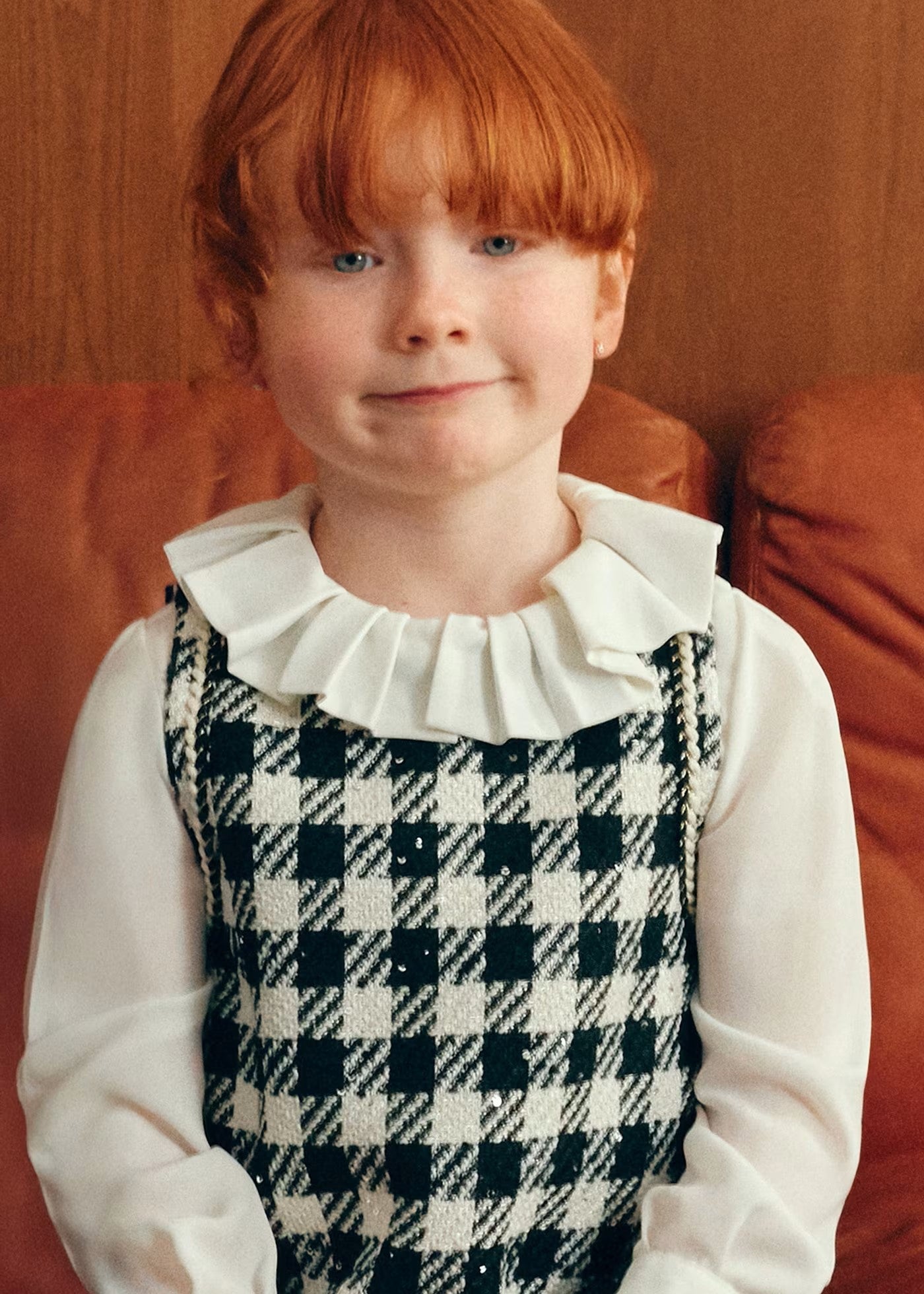 ABELYLULA Vestido pichi cuello volante niña Ref. 5526-038 Negro