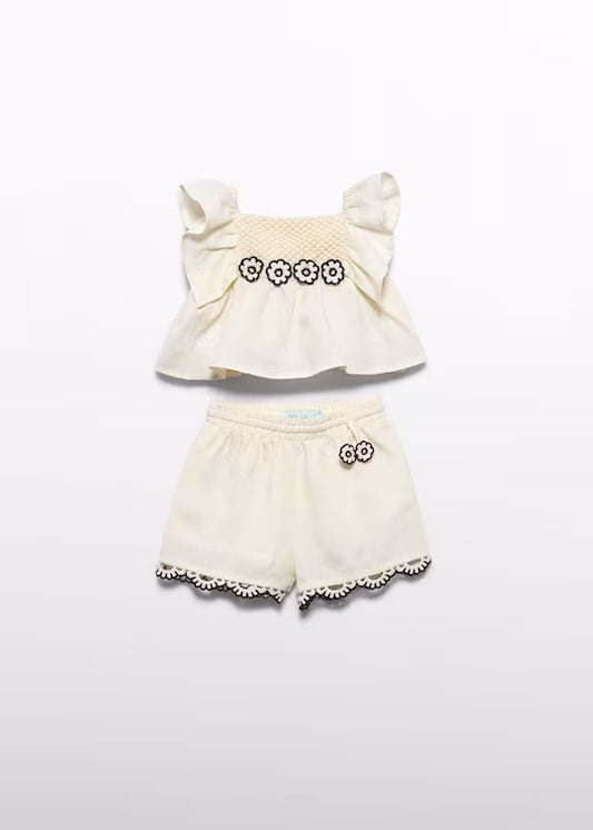 ABEL Y LULA Conjunto bermuda apliques crochet niña Ref. 5271-004