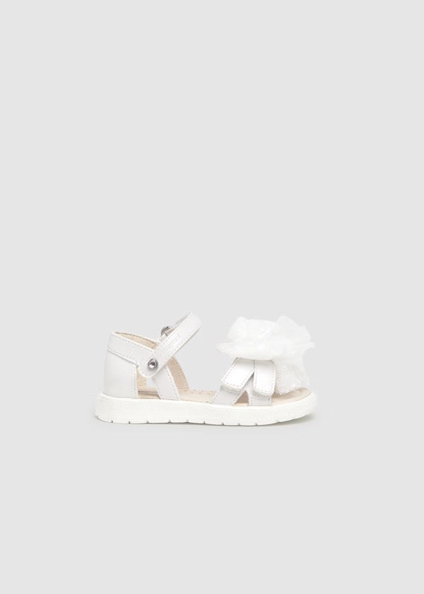 a. Sandalia lazo bebé Ref. 41636-070