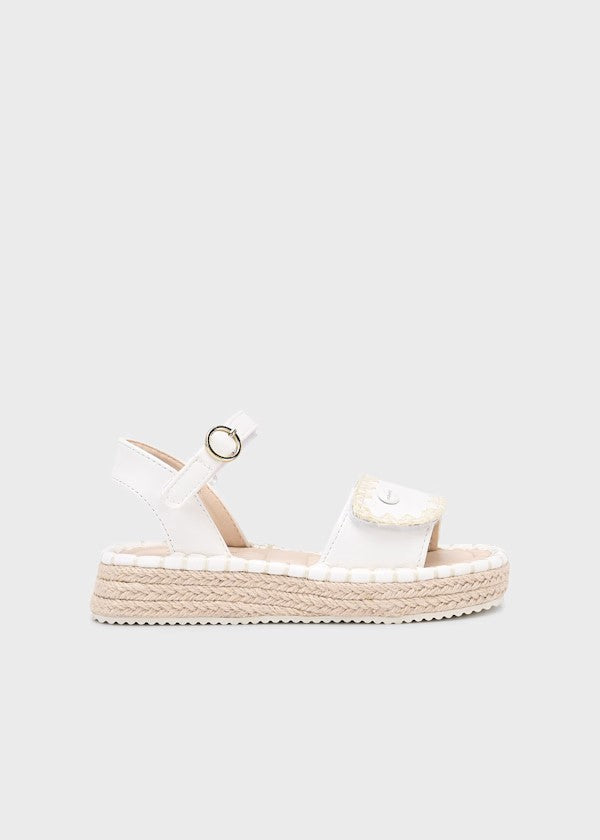a. Sandalia plataforma yute puntadas niña Ref. 43643-022