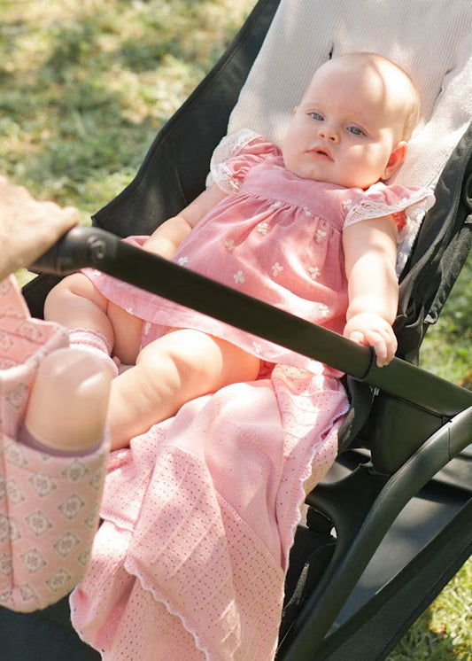 Vestido con cubrepañal bordado recién nacida Ref. 1848-014