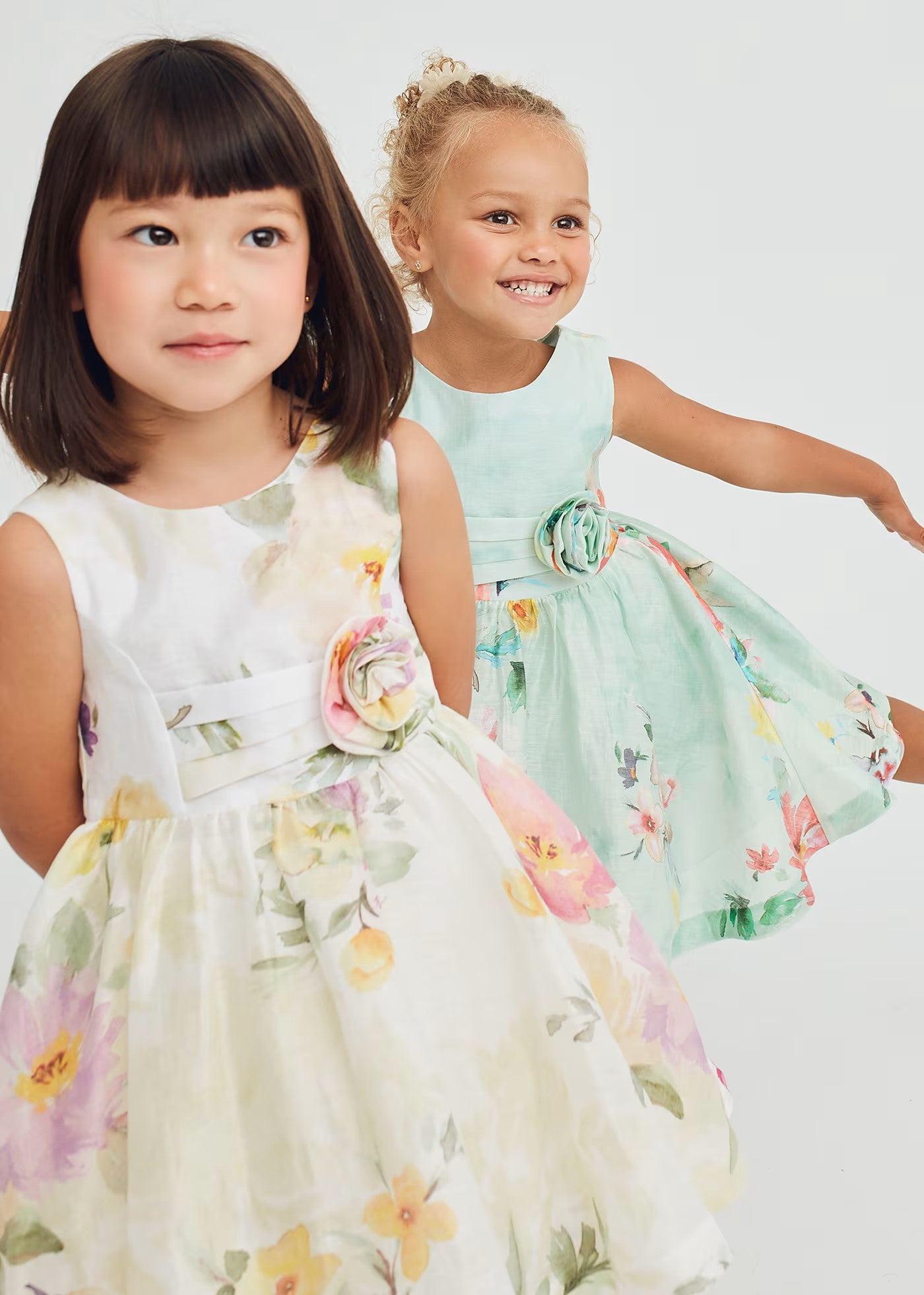 Abel&Lula  Vestido lino flores niña Ref. 5053-070 Color Lila